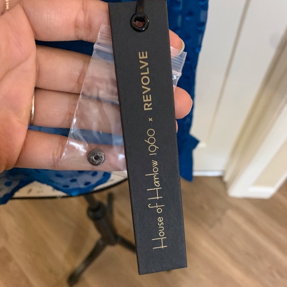 ❣️NWT❣️ House of Harlow 1960 Brendon Silk Blouse - Picture 8 of 8